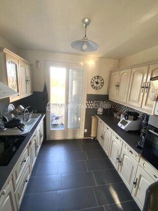  Appartement à louer 3 pièces 64 m²