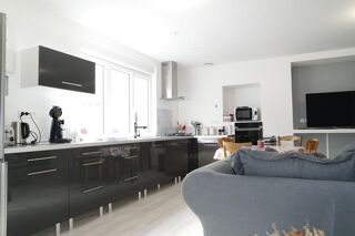  Maison � vendre 15 + pi�ces 310 m�