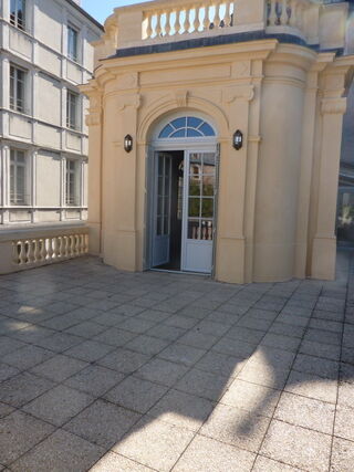  Appartement � louer 5 pi�ces 162 m�