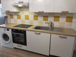  Appartement à louer 5 pièces 84 m²