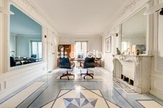  Appartement à vendre 6 pièces 184 m²