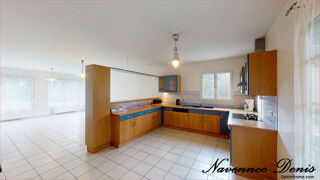  Maison  vendre 8 pices 200 m