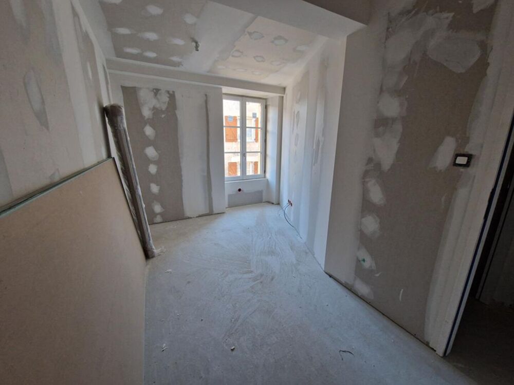 Vente Maison Maison T3Bis Lusignan 90m² Lusignan