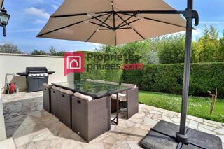  Maison  vendre 7 pices 260 m