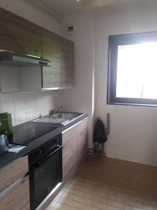  Appartement à louer 1 pièce 38 m²