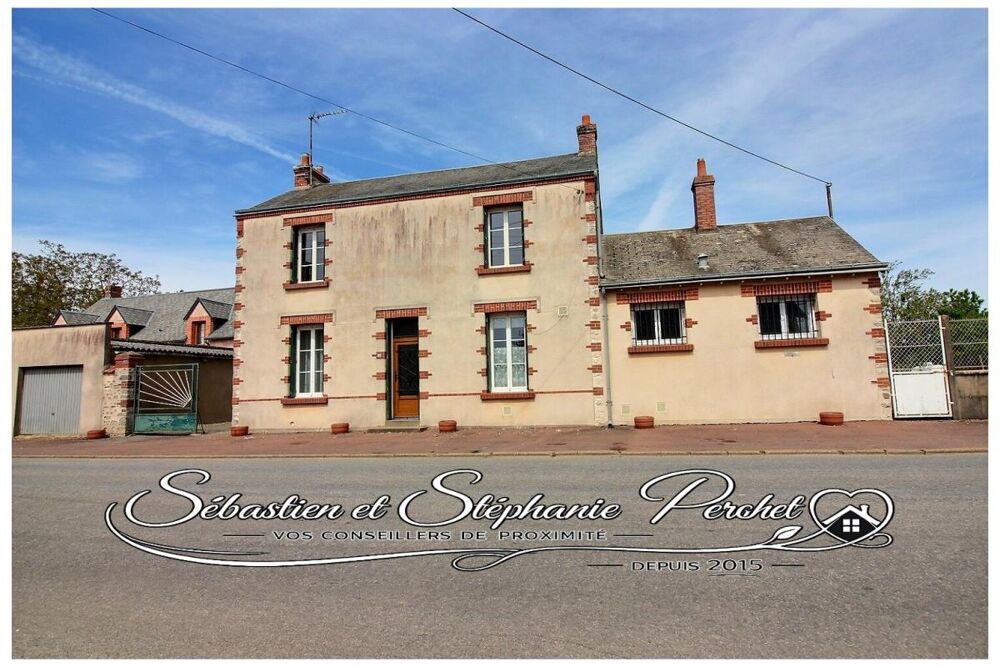 Beau potentiel ! Maison en pierre - 102 m² - 2 chambres -Terrain 3 547 m² - Garages
