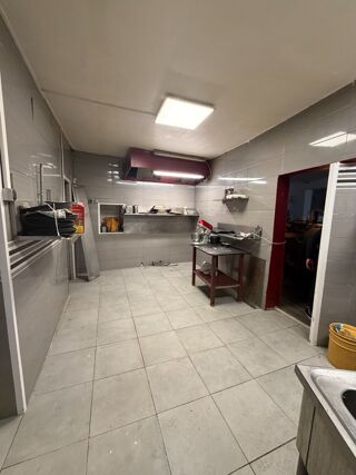  Immeuble à vendre 12 pièces 318 m²