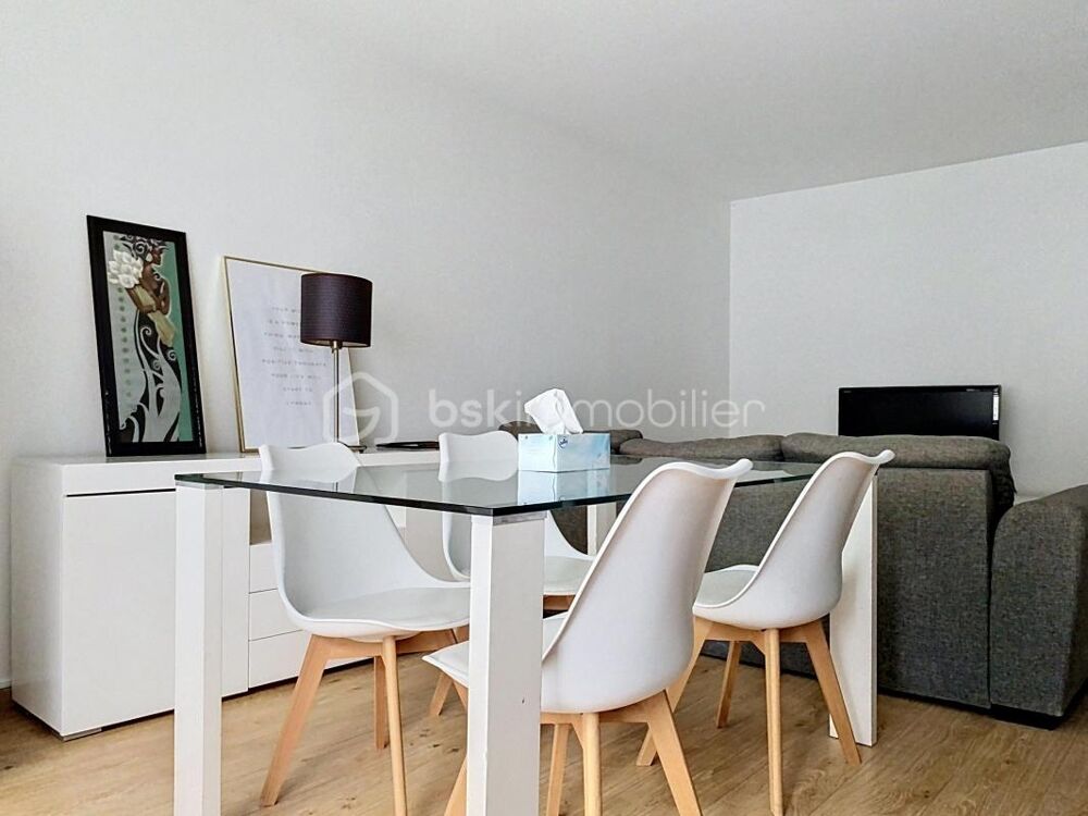 **À LOUER  T2 MEUBLÉ DE 48 m² AVEC BALCON  NOISY-LE-GRAND**