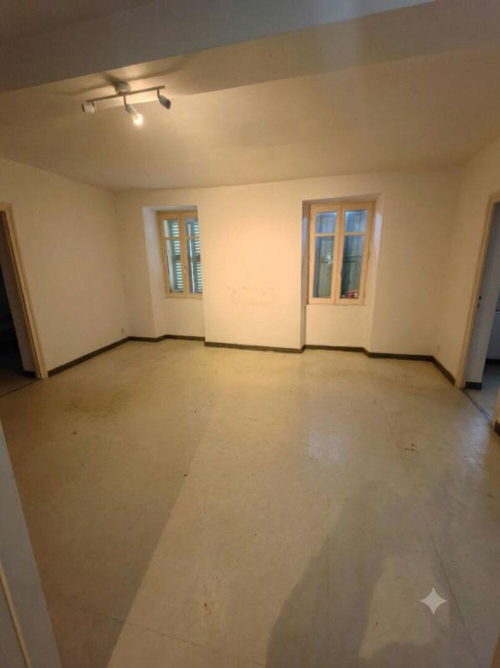 MAISON DE VILLAGE - roybon 128 000 E