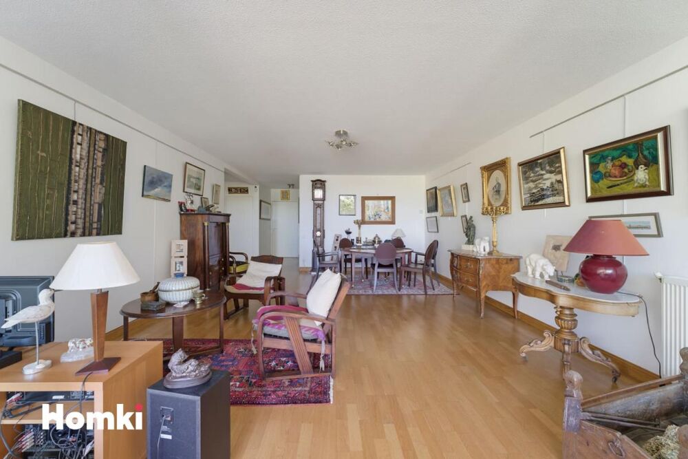 Vaste appartement T4 avec vue sur la Garonne et Bordeaux