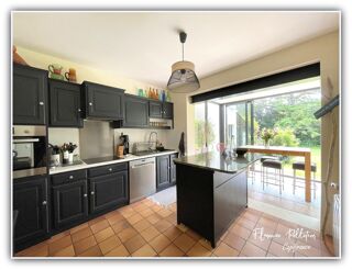  Maison  vendre 8 pices 213 m