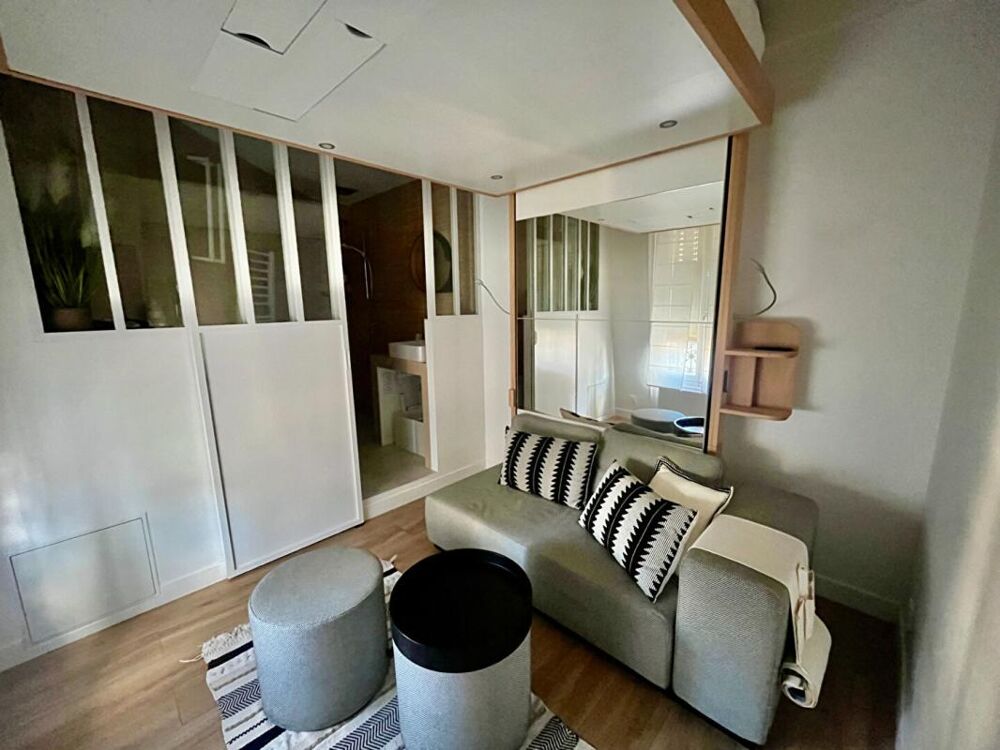 Vente Appartement Comme une suite de palace, un appartement  2 pièces vendu totalement rénové et meublé Paris 17