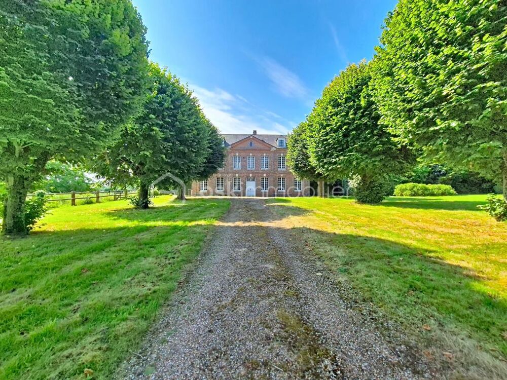 Élégante maison de maître, avec deux maisons d'amis, sur plus de 2Ha de terrain, à 9 kms de Honfleur !