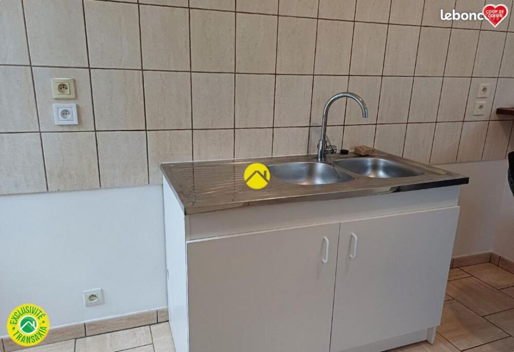 Vente Maison IMMEUBLE avec 2 Appartements  Loués Charost