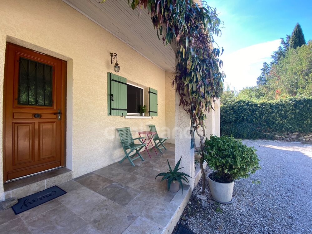 Vente Maison Uzès 4km, maison de plain-pied 130 m² sur terrain clos de 1 350 m², calme, piscine, garage Uzes
