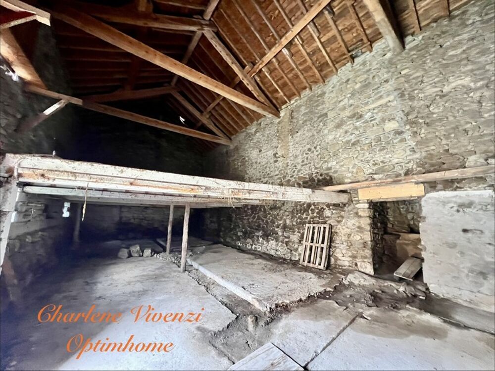 Exclusivité Grange en pierre à rénover Fort potentiel