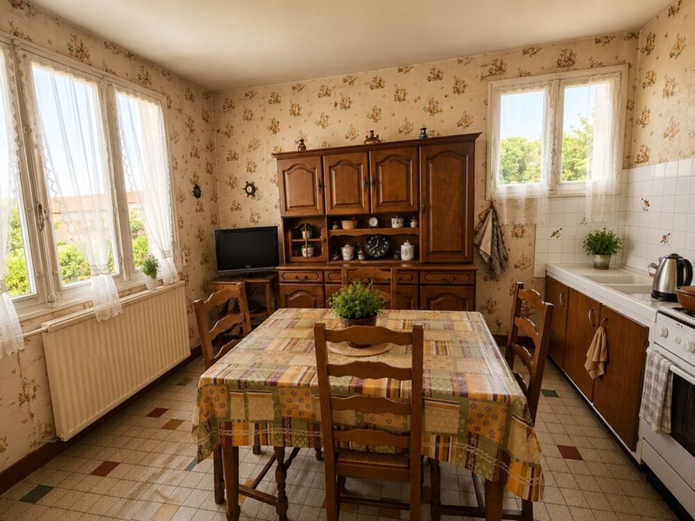 Vente Maison Maison 152 m²,3 pièces, sous sol total, terrain de 2 358 m² Linards