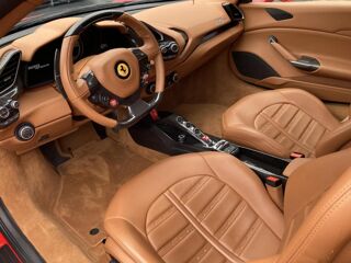 488 Spider 3.9 V8 670 CH - ORIGINE FRANCE ENTRETIEN EXCLUSIF FER 2016 occasion 14650 Carpiquet