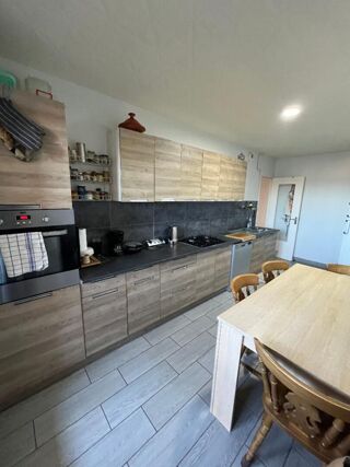  Appartement � vendre 5 pi�ces 83 m�