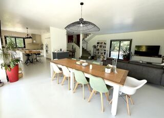  Maison � vendre 14 pi�ces 325 m�