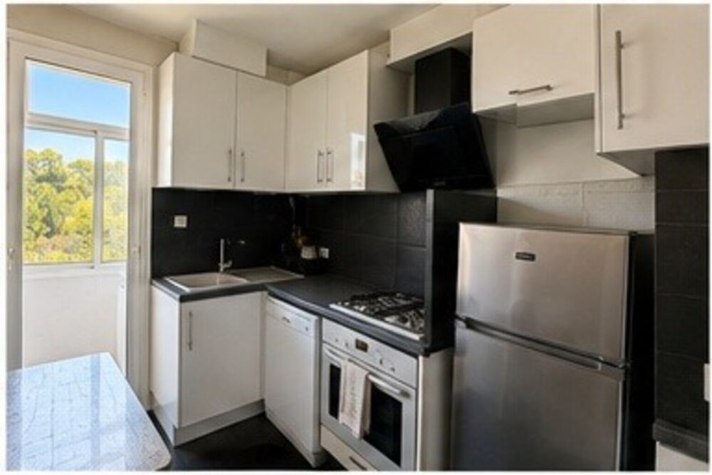 Location Appartement Appartement T3 meublé de 67,30 m² pièces AIX EN PROVENCE (13) Aix en provence
