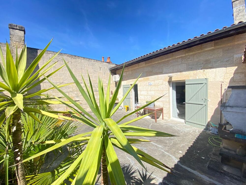 Vente Appartement Grand appartement 2 chambres, 3 possibles, avec grande terrasse, grand entrepôt de 134m² qui peut être utilisé en grand garage e Bordeaux