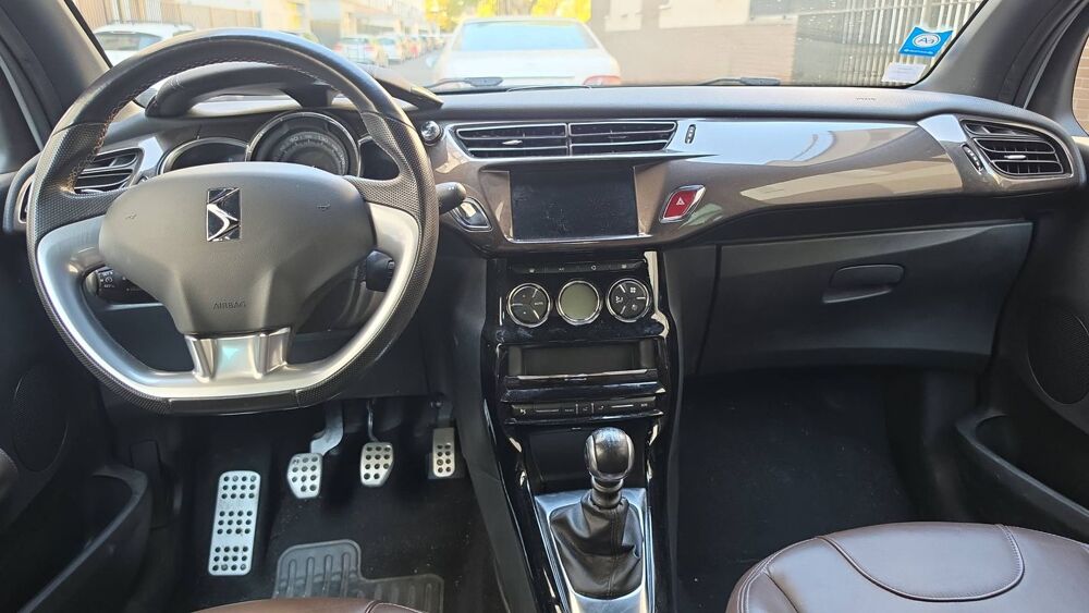 DS3 1.2 PureTech 130 Sport Chic 2016 occasion 92500 Rueil Malmaison
