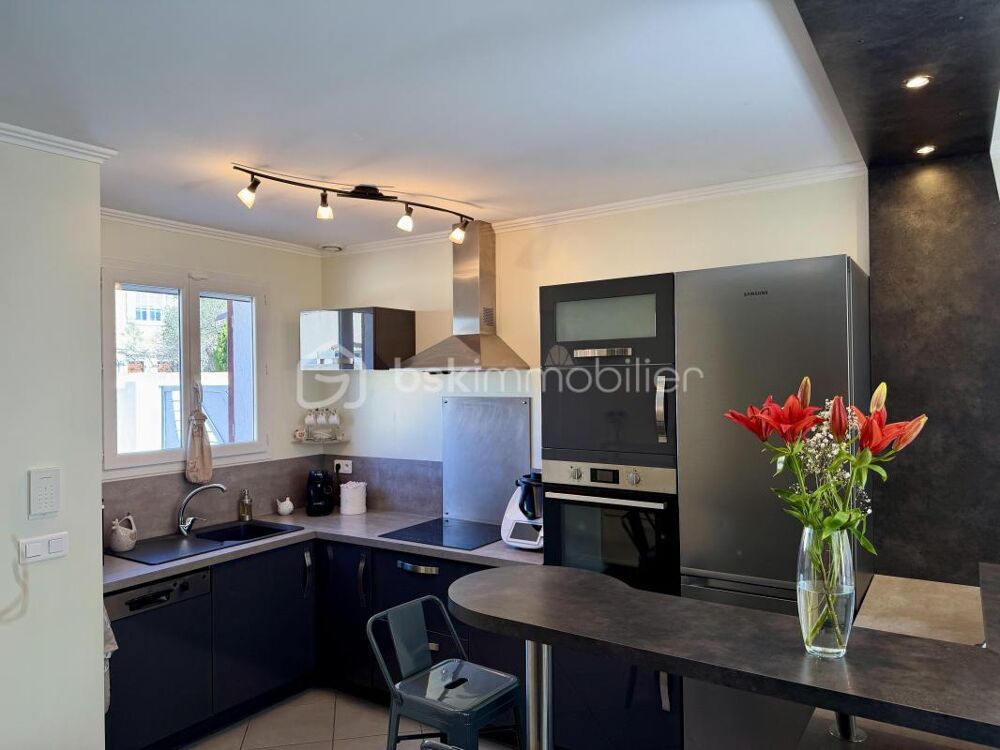 Maison T4 duplex  Garage 50 m²  Jardin  300 m² terrain  Salon-de-Provence