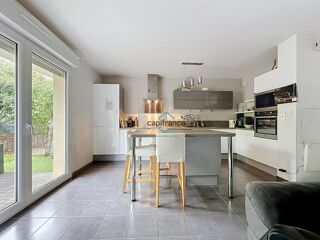 Vente Appartement L'HOUMEAU, Appartement à vendre 2 pièces 47m2, rez-de-chaussée avec jardin, parking L houmeau