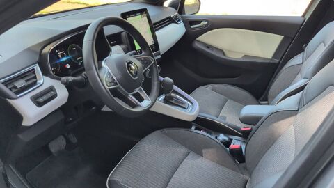 Clio V 1.6 E-Tech 145 Hybrid EDC Techno - Premi&egrave;re main 2023 occasion 69190 Saint Fons