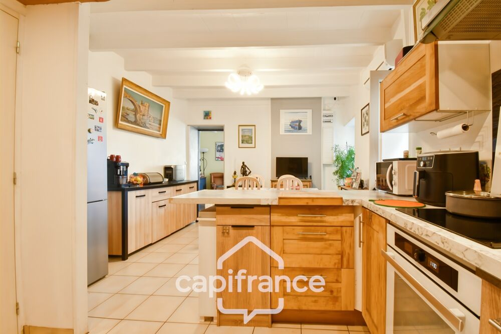 Vente Maison Maison rénovée à vendre 4 pièces SAINT JEAN D'ANGELY (17) avec atelier, cour et jardin potager de 421m² Saint jean d angely