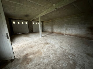  Parking / Garage  vendre 2 pices 100 m
