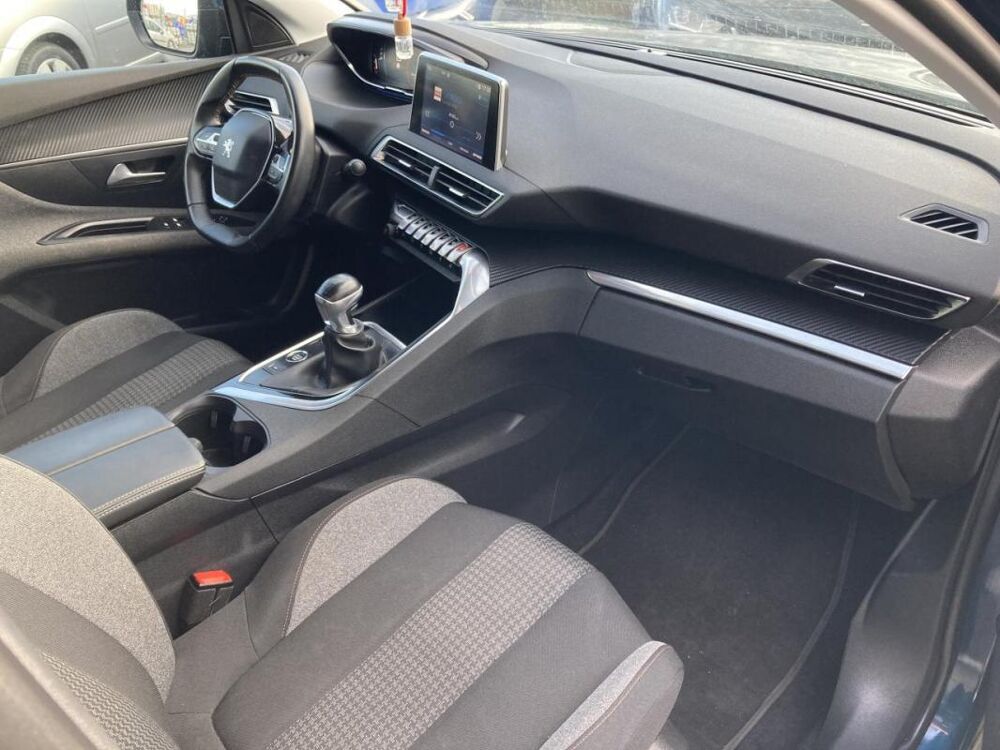 3008 1.2i 130 CH FINITION Active Pack - SUIVI PEUGEOT ORIGINE FRA 2021 occasion 14650 Carpiquet
