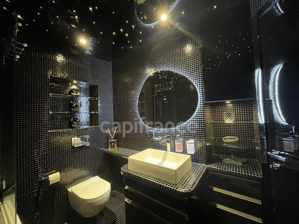 Cannes, 100m de la plage, piscine extérieure, intérieure, sauna, hammam, possibilité garage en sous-sol