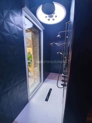  Immeuble � vendre 9 pi�ces 415 m�