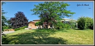  Propriété/château à vendre 8 pièces 282 m²
