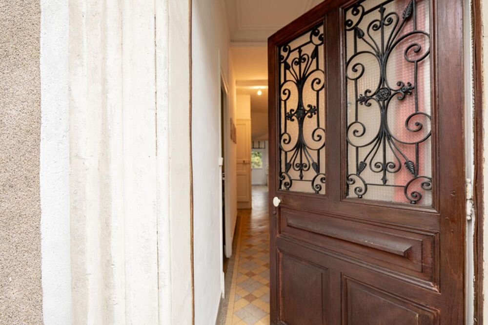 LIEUX UNIQUES ® x PROPRIÉTÉS PRIVÉES PROPOSE MAISON DE 1930 DE 134 M² HYPER-CENTRE DE VENDÔME