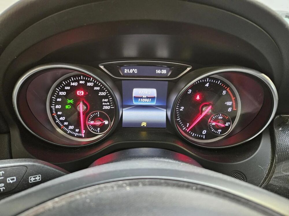 Classe CLA 180 d (117.912) SENSATION 2016 occasion 35520 La Chapelle Des Fougeretz