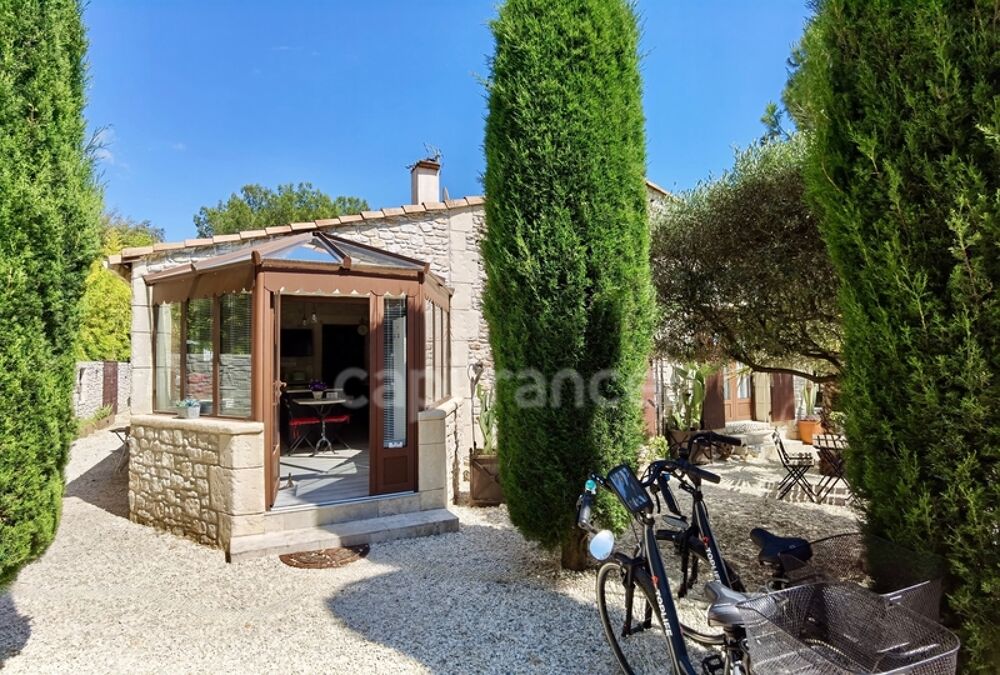 � vendre  Villa Uz�s (30700)