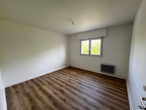   Secteur Vannes Golfe du Morbihan - Bureaux rénovés 97 m² avec terrasse ? 