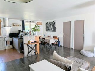 Vente Maison ? Maison de plain-pied d'environ 100 m² – 3 chambres – Terrain clos de 1 148 m² Foucheres