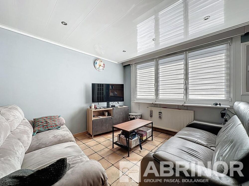 Maison de 85 m², 3 chambres, véranda, comble aménageable, jardin et parking