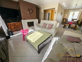 Vente Maison Maison familiale de 148m² - 7 pièces - 5 chambres - Double garage - 1 140m² de jardin D huison longueville