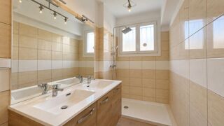  Maison à louer 7 pièces 164 m²