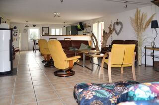  Maison à vendre 8 pièces 236 m²