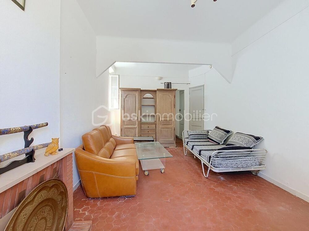 Studio avec terrasse  Quartier calme à 5 min du port de La Seyne-sur-Mer