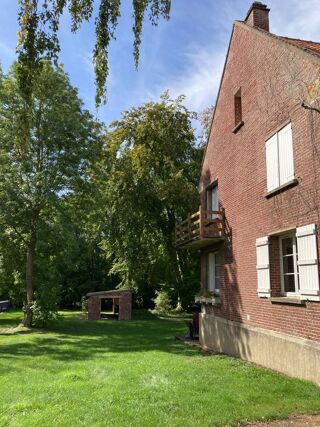 Maison à louer 8 pièces 300 m²