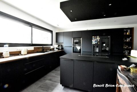 Vente Maison Maison contemporaine de 200 m� avec piscine, sur un terrain de 1300 m� Maen roch