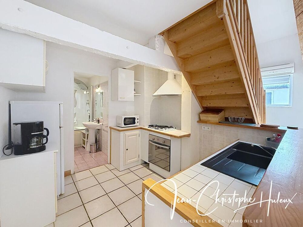 Appartement Nimes 3 pièces de 66 m2 Église Saint Baudile