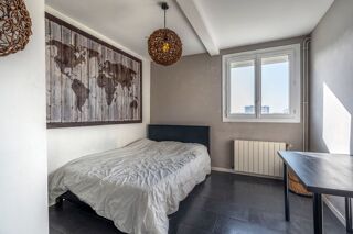  Appartement à louer 4 pièces 89 m²